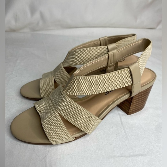 Bella Vita Women Jodi Stretch Natural block heel sandal New Sizes 7.5N & 9M - Picture 7 of 11